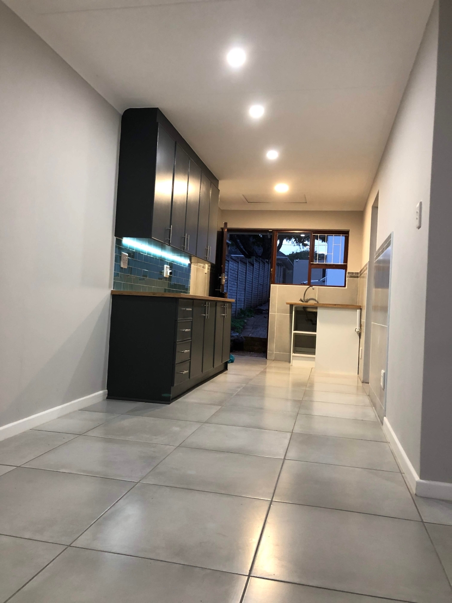 To Let 1 Bedroom Property for Rent in Vincent Eastern Cape